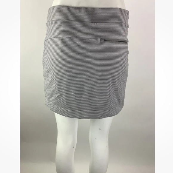 Athleta Sz XS Modern Metro Striped Skort Gray White Nylon Polyester A-Line - Picture 6 of 8